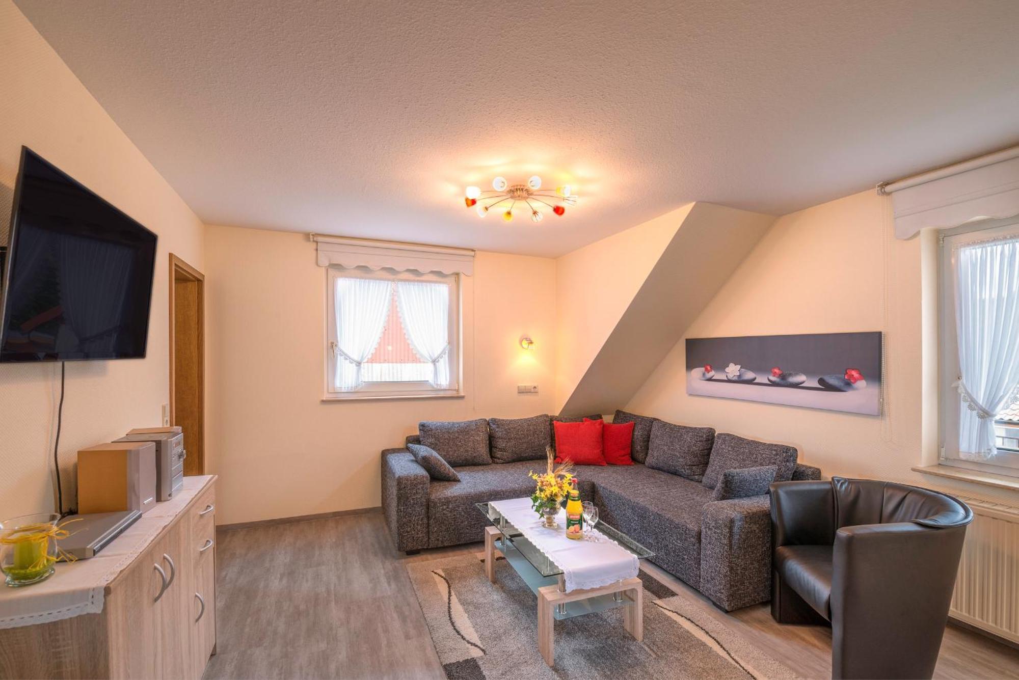 Gasthof-Ferienwohnung Zur Zweere Willingen  Exterior photo